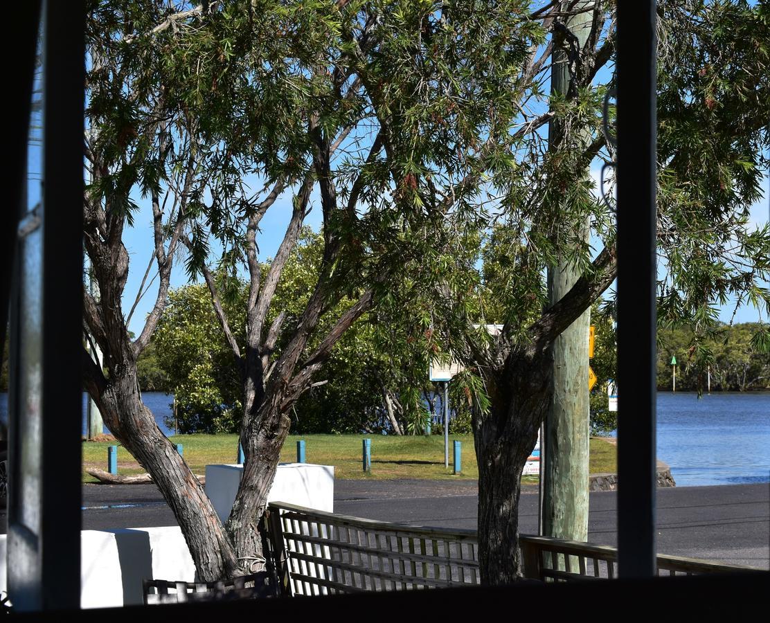 Absolute Waterfront Villa Brisbane Exterior photo